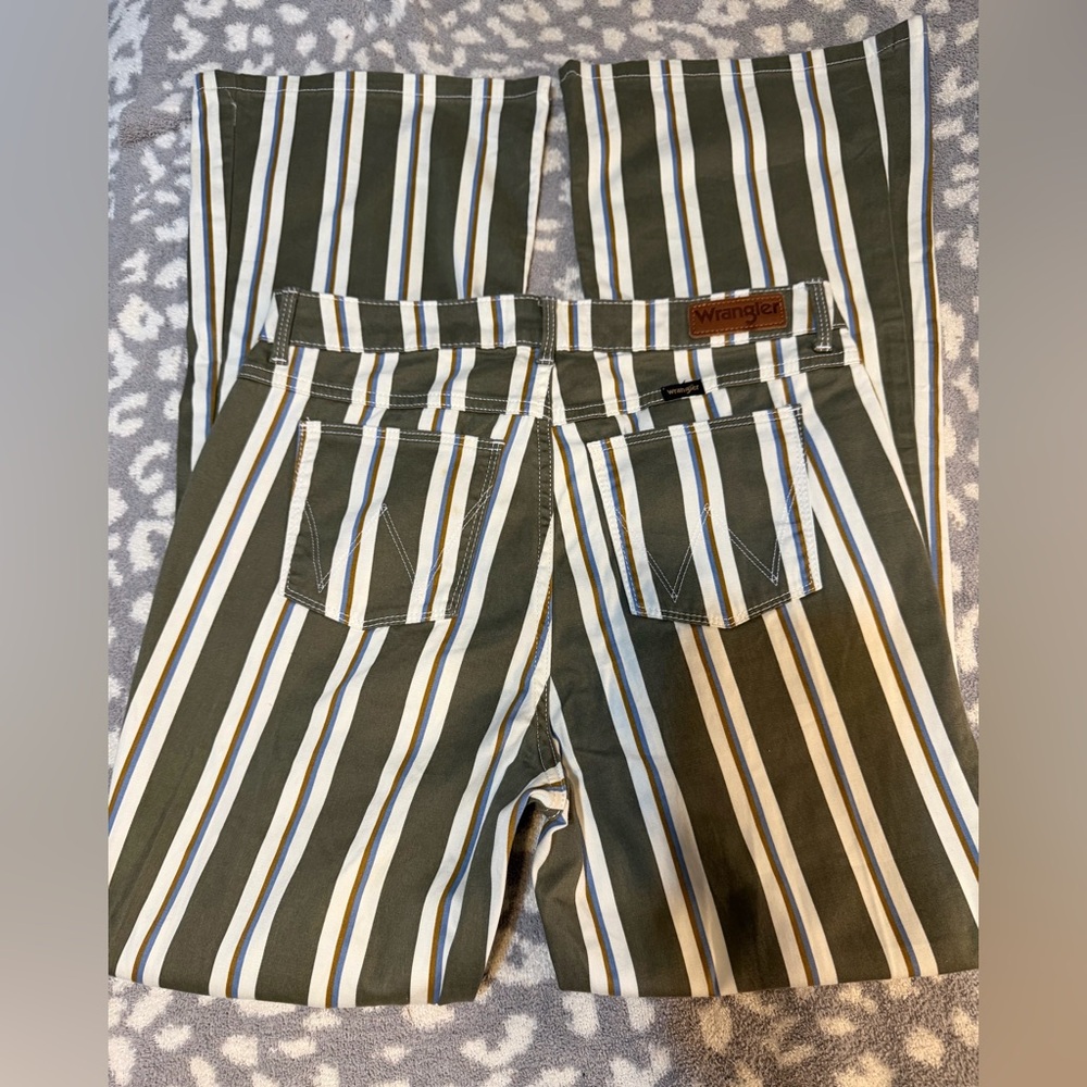 WRANGLER® FIERCE FLARE WESTERN JEANs Olive Striped Trousers Size 8